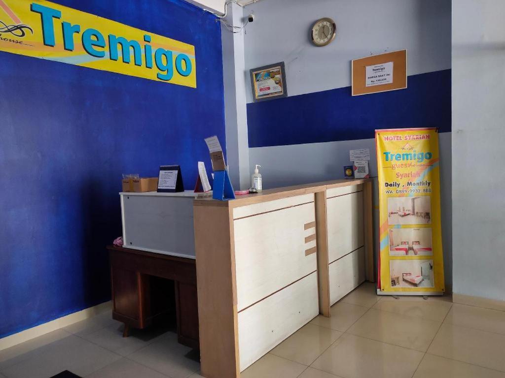 Hotel Syariah Tremigo Guesthouse Cirebon Exterior photo