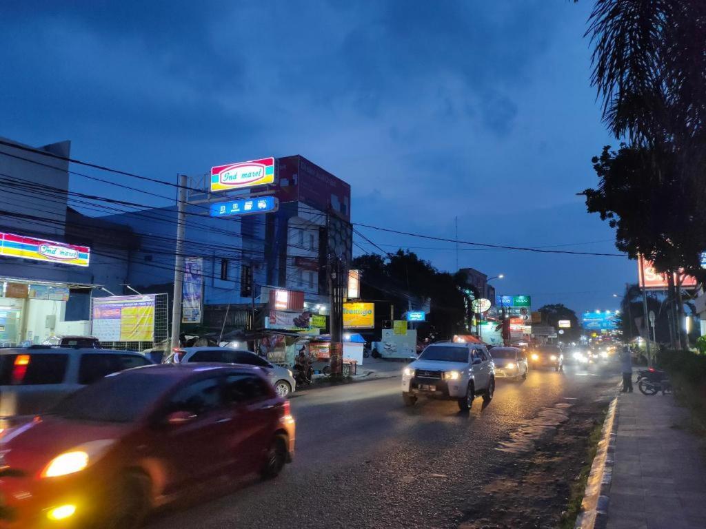 Hotel Syariah Tremigo Guesthouse Cirebon Exterior photo