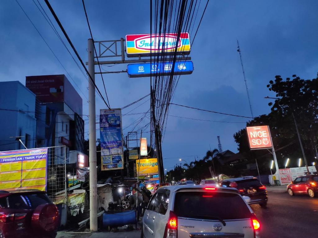 Hotel Syariah Tremigo Guesthouse Cirebon Exterior photo